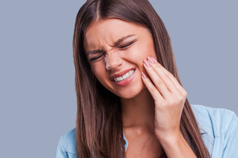 Toothache: How Serious Is It? Treatment At Home